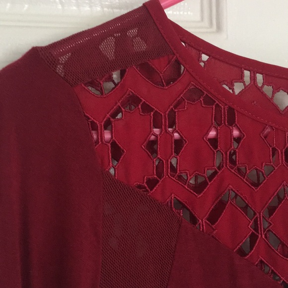 Buckle Top - Picture 6 of 8